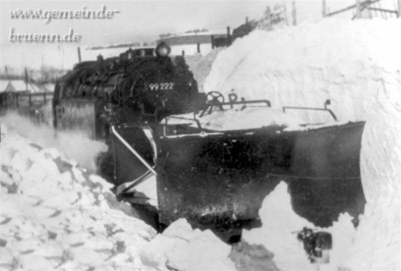Das Grnderla im Winter 1962 bei der Linde